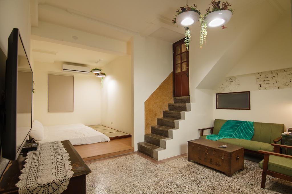 Ferienwohnung Goin Old House & Bar Tainan Exterior foto