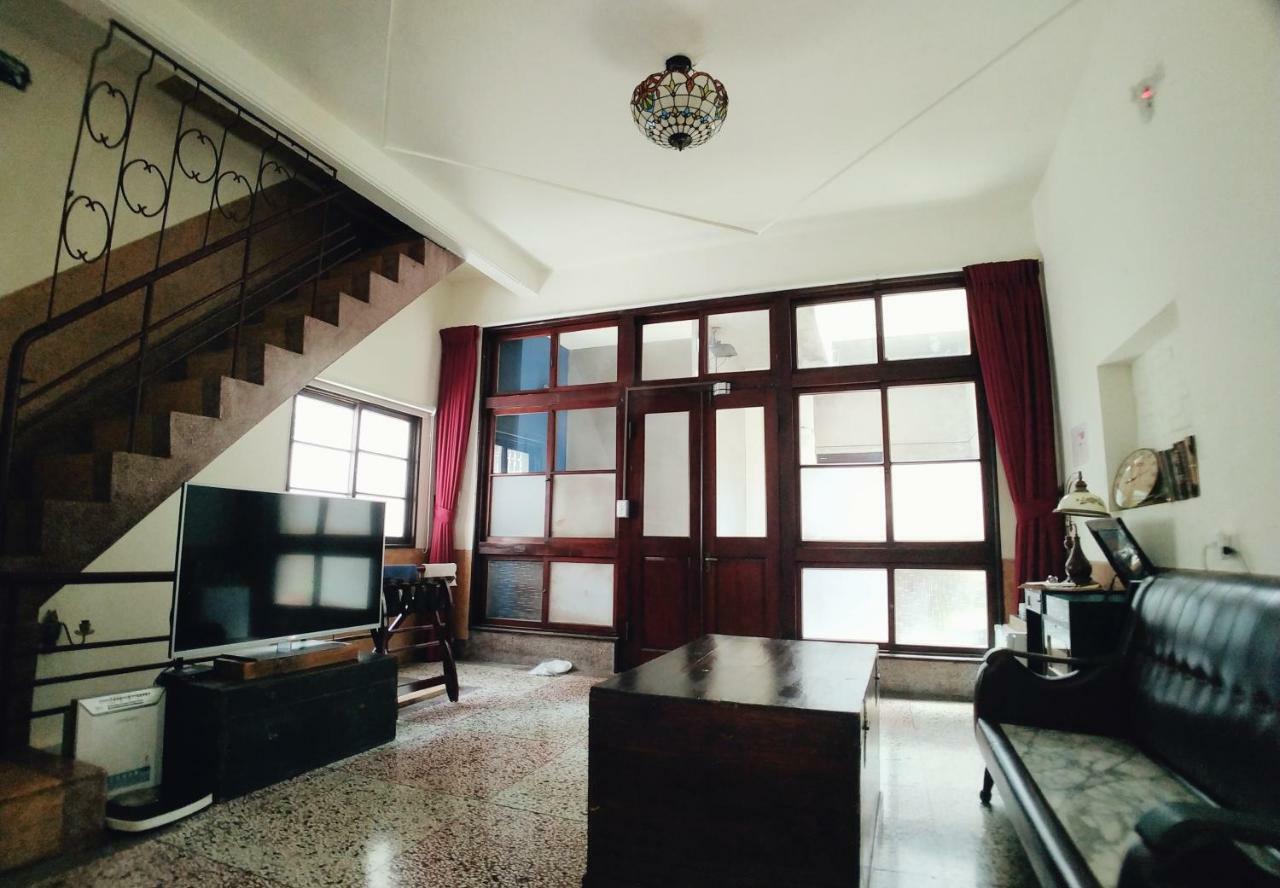 Ferienwohnung Goin Old House & Bar Tainan Exterior foto